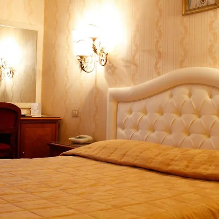 艾里西欧酒店 酒店