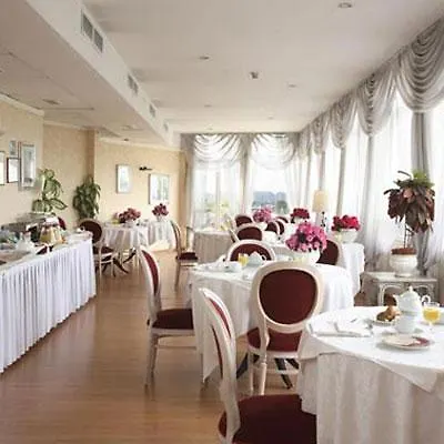 Otel Eliseo 4*
